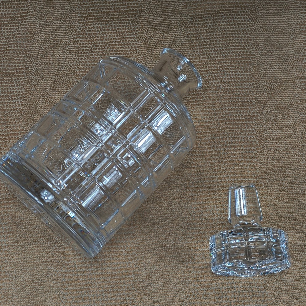 Ralph Lauren Hudson Plaid Crystal Decanter Carafe & 2 Tumbler Glasses Gift Set - Picture 3 of 16